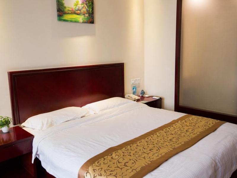 Greentree Inn Anhui Guangde Zhongyang Lecheng Business Hotel Zewnętrze zdjęcie